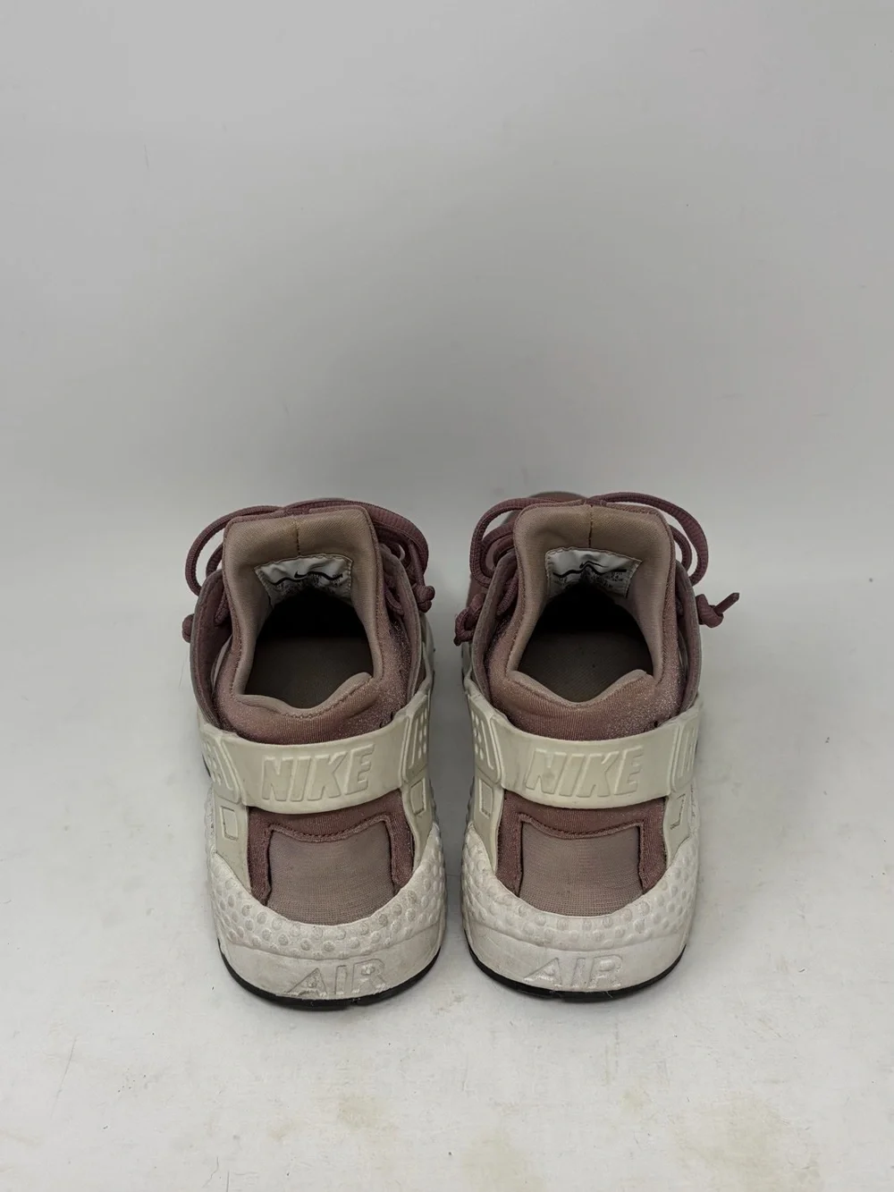 Nike Air Mauve Huarache Sneakers Size Women’s 7